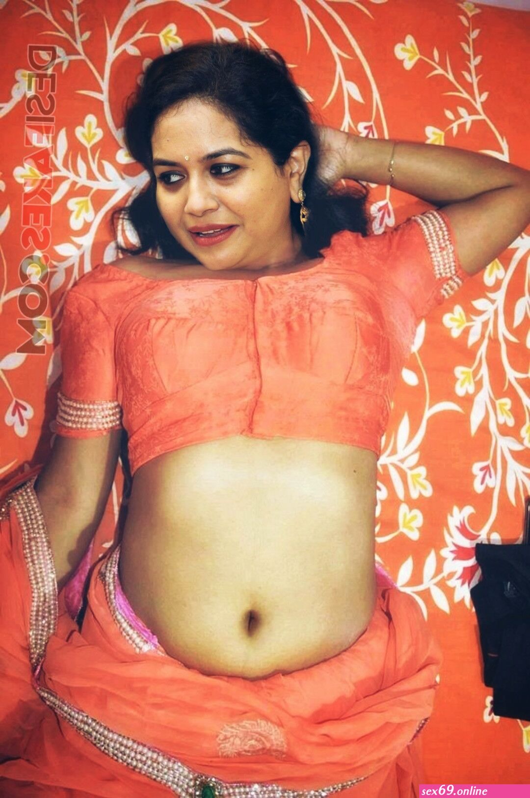 old telugu actress hot boobs images - Sexy photos