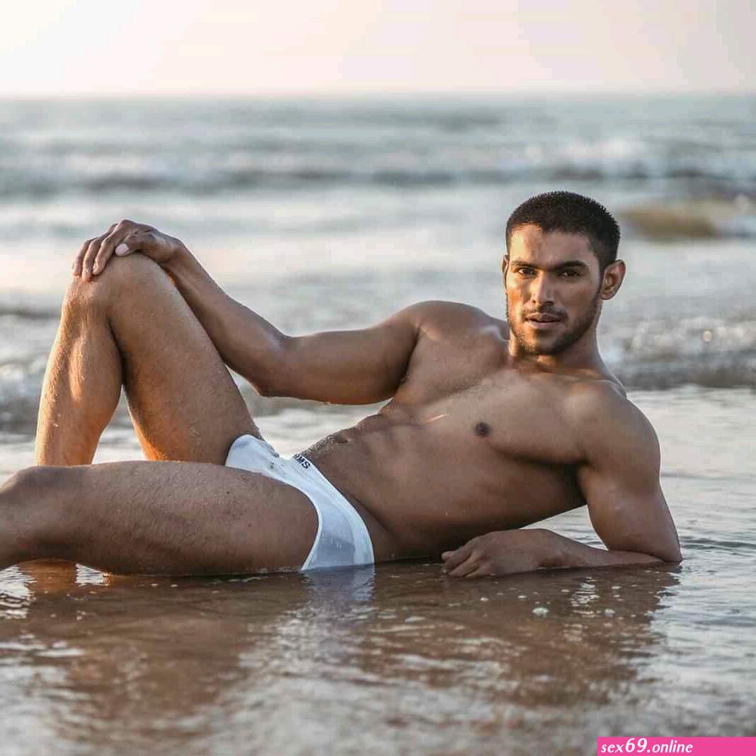 Desi Beach Nude - desi water wet nude twitter - Sexy photos