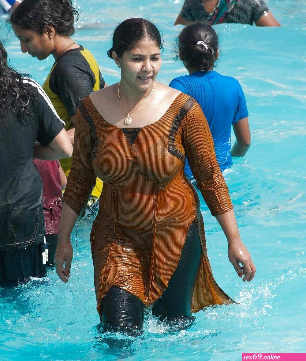 Indian Nude Water - desi water wet nude twitter - Sexy photos